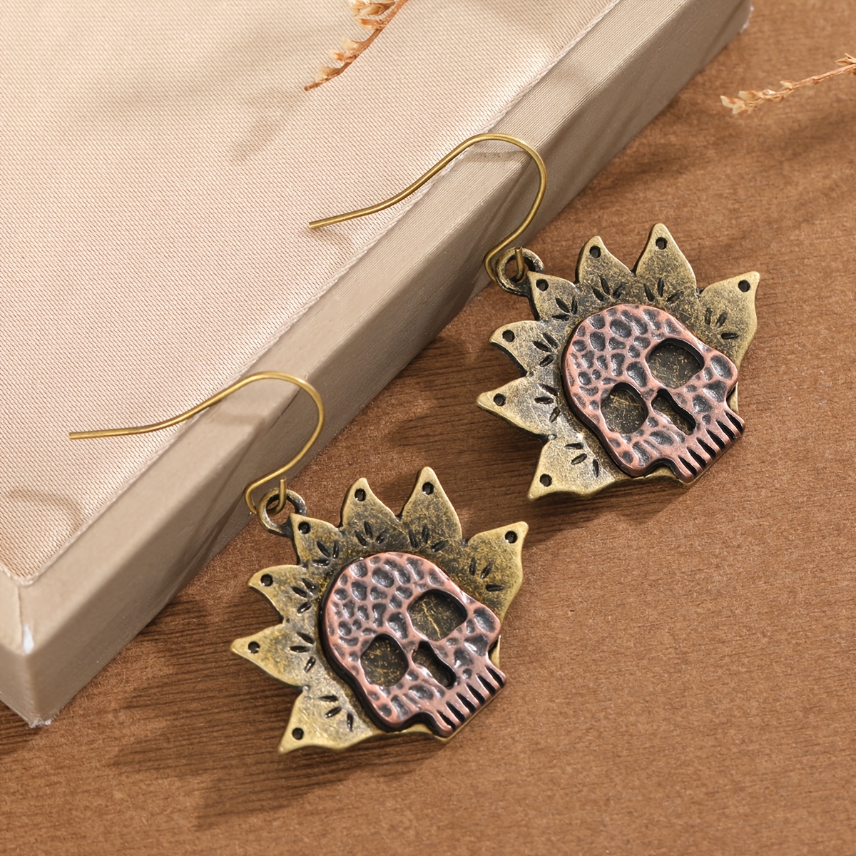 Vintage Distressed Skull Sun Pendant Earrings, Unique Gift for Friends